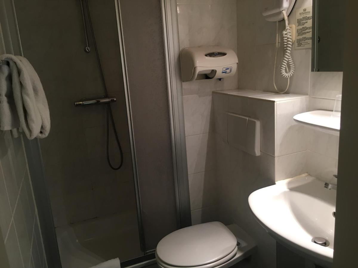 Hotel Wilhelmina Венло Экстерьер фото
